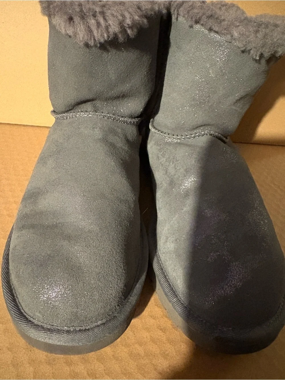UGG Women Gray Suede Sheepskin Boots with Back Bow